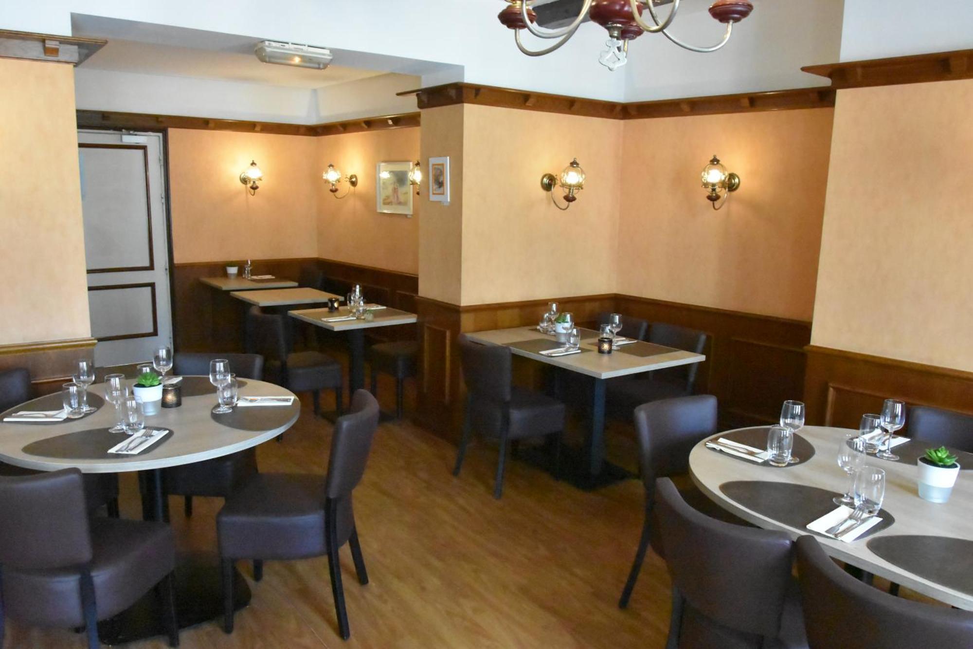 Le Saint Sebastien Hotell Blendecques Eksteriør bilde
